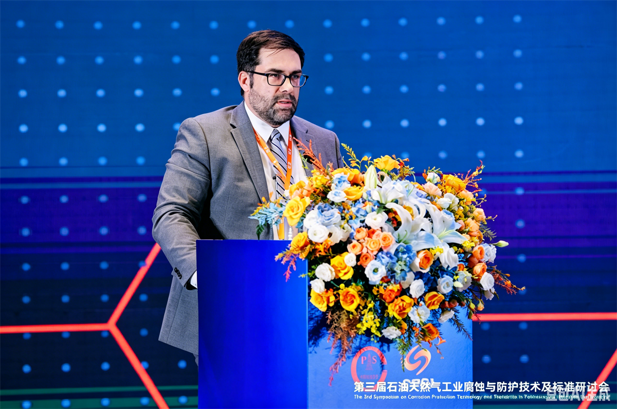 Brad Wilder speaks in China Brad Wilder speaks in China